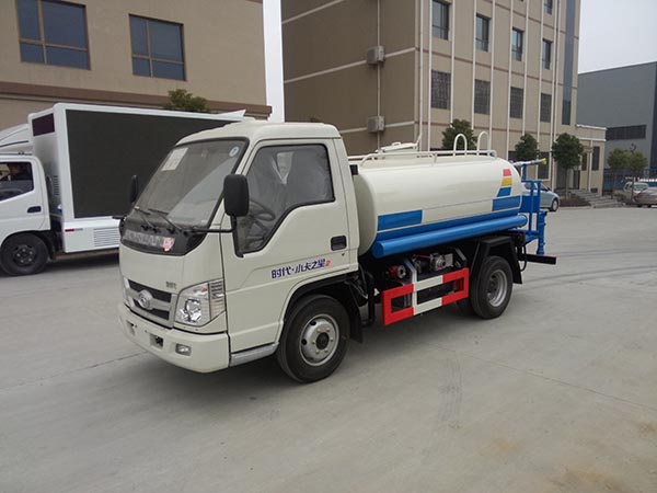 西安灑水車小型福田